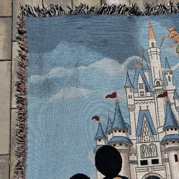 Walt Disney World Mickey & Minnie Mouse Blanket Tapestry Woven Throw EUC 60"x50" - Picture 3 of 16